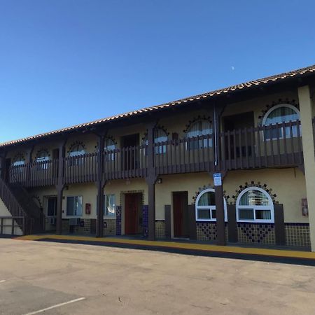 Hacienda Motel Escondido Kültér fotó